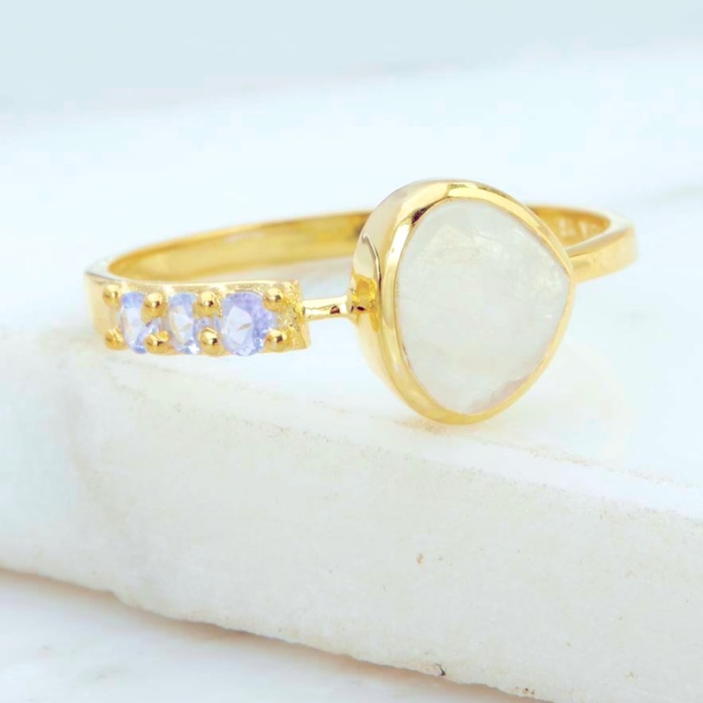 Rainbow moonstone & tanzanite ring NWT